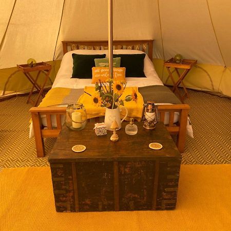 Black Mountains Glamping Hotel Абъргавени Екстериор снимка
